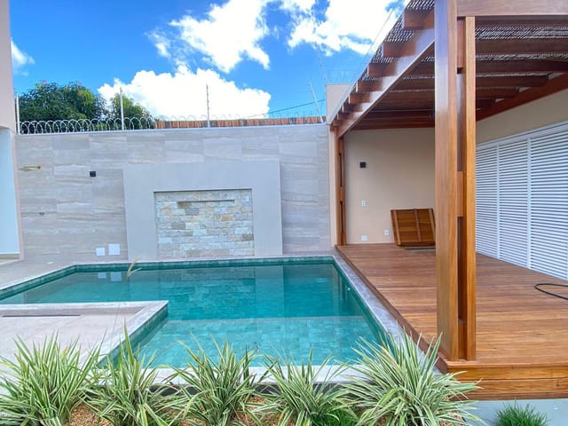 Casa com 250m² 3 quartos e 3 banheiros, à venda, no bairro BONADIMAN em Teixeira de Freitas