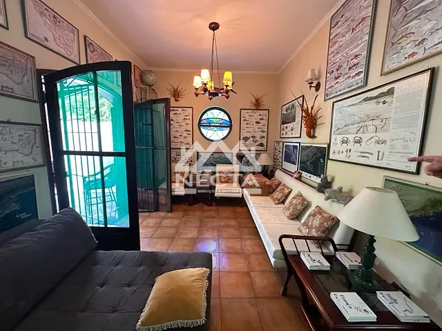 Casa com 747m² 4 quartos e 3 banheiros, à venda, no bairro Verde Mar em Caraguatatuba