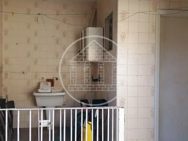 Casa com 245m² 3 quartos e 1 banheiro, à venda, no bairro Vila Campo Grande em São Paulo
