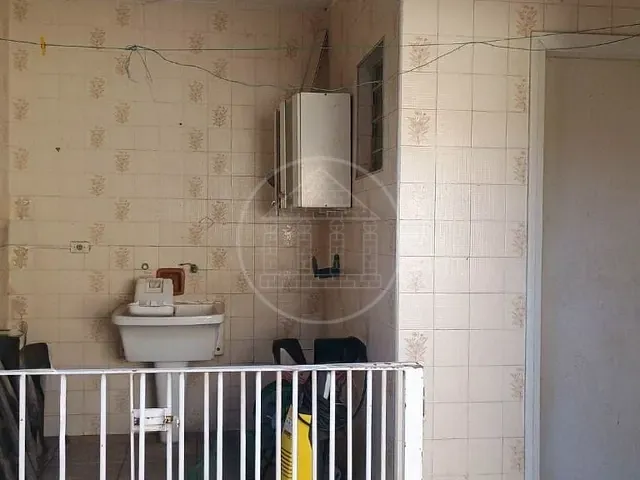 Casa com 245m² 3 quartos e 1 banheiro, à venda, no bairro Vila Campo Grande em São Paulo