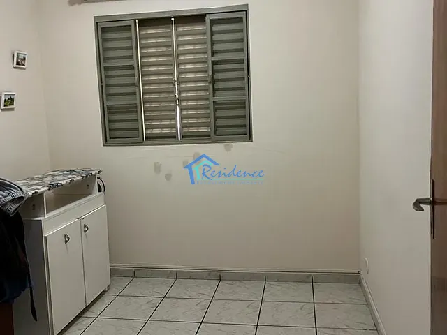 Casa com 250m² 3 quartos e 2 banheiros, à venda, no bairro Vila Todos os Santos em Indaiatuba