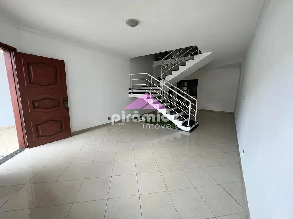 Casa, 4 quartos, 222 m² - Foto 4