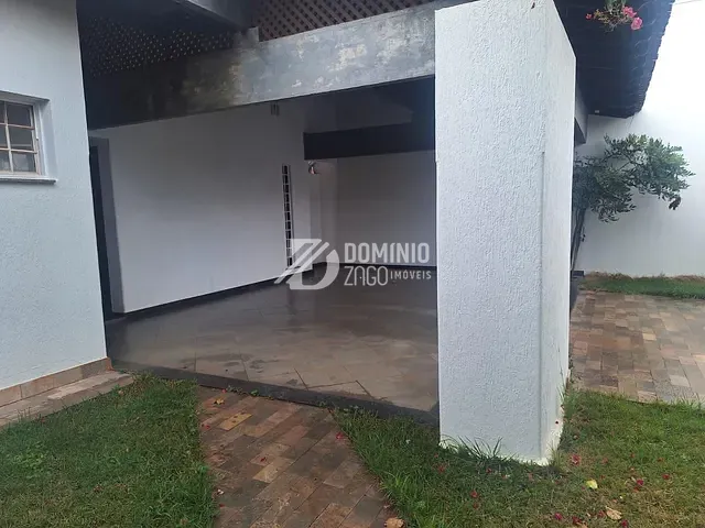 Casa 4 quartos e 3 banheiros, à venda, no bairro Jardim São Bento em Uberaba