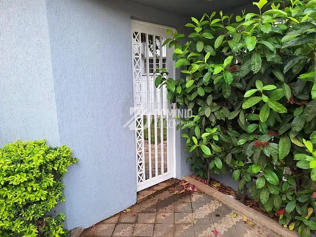 Casa 4 quartos e 3 banheiros, à venda, no bairro Jardim São Bento em Uberaba