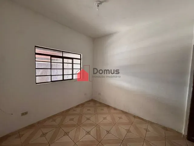 Casa com 150m² 3 quartos e 2 banheiros, à venda ou para alugar, no bairro Residencial Mombaça I em Pindamonhangaba