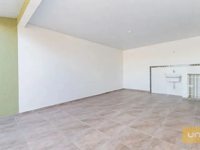 Casa com 100m² 2 quartos e 1 banheiro, para alugar, no bairro Atuba em Curitiba