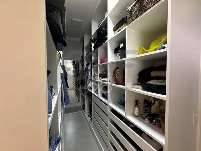 Casa com 360m² 3 quartos e 5 banheiros, à venda, no bairro Residencial Portal do Sol em Holambra