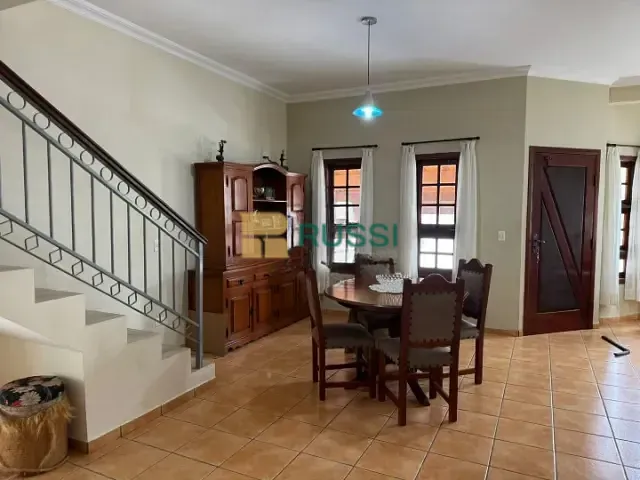 Casa 4 quartos e 5 banheiros, à venda, no bairro Urbanova IV-A em São José dos Campos