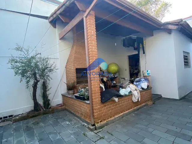 Casa com 250m² 3 quartos e 2 banheiros, à venda, no bairro Jardim das Indústrias em São José dos Campos