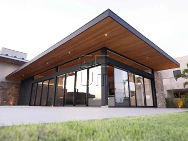 Casa com 439m² 5 quartos e 8 banheiros, à venda, no bairro Paranagi em Sertaneja