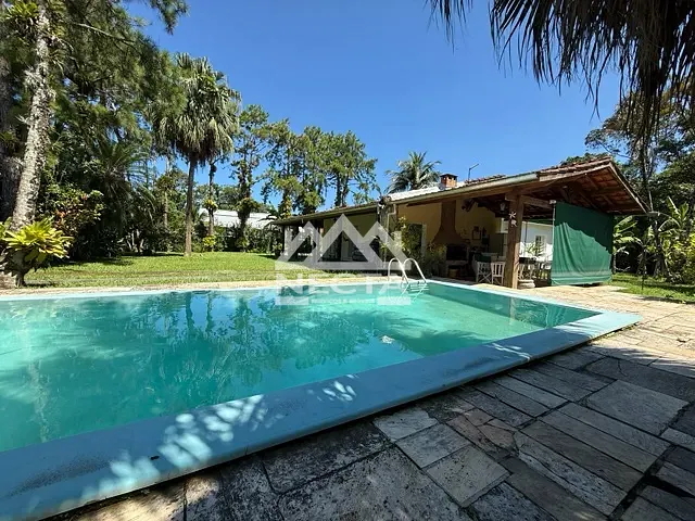 Casa com 1000m² 3 quartos e 2 banheiros, à venda, no bairro Jardim do Sol em Caraguatatuba