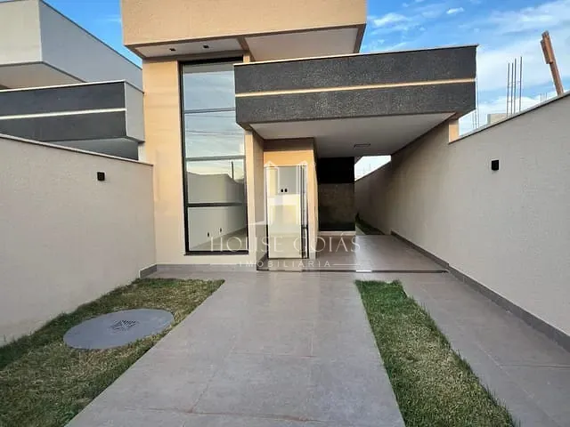Casa com 180m² 3 quartos e 2 banheiros, à venda, no bairro Residencial Alvaluz em Aparecida de Goiânia