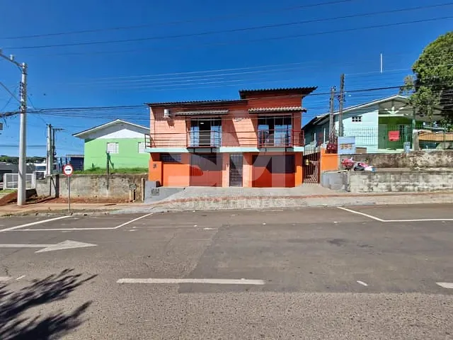 Casa com 498m² 3 quartos e 2 banheiros, para alugar, no bairro Presidente Médici em Chapecó