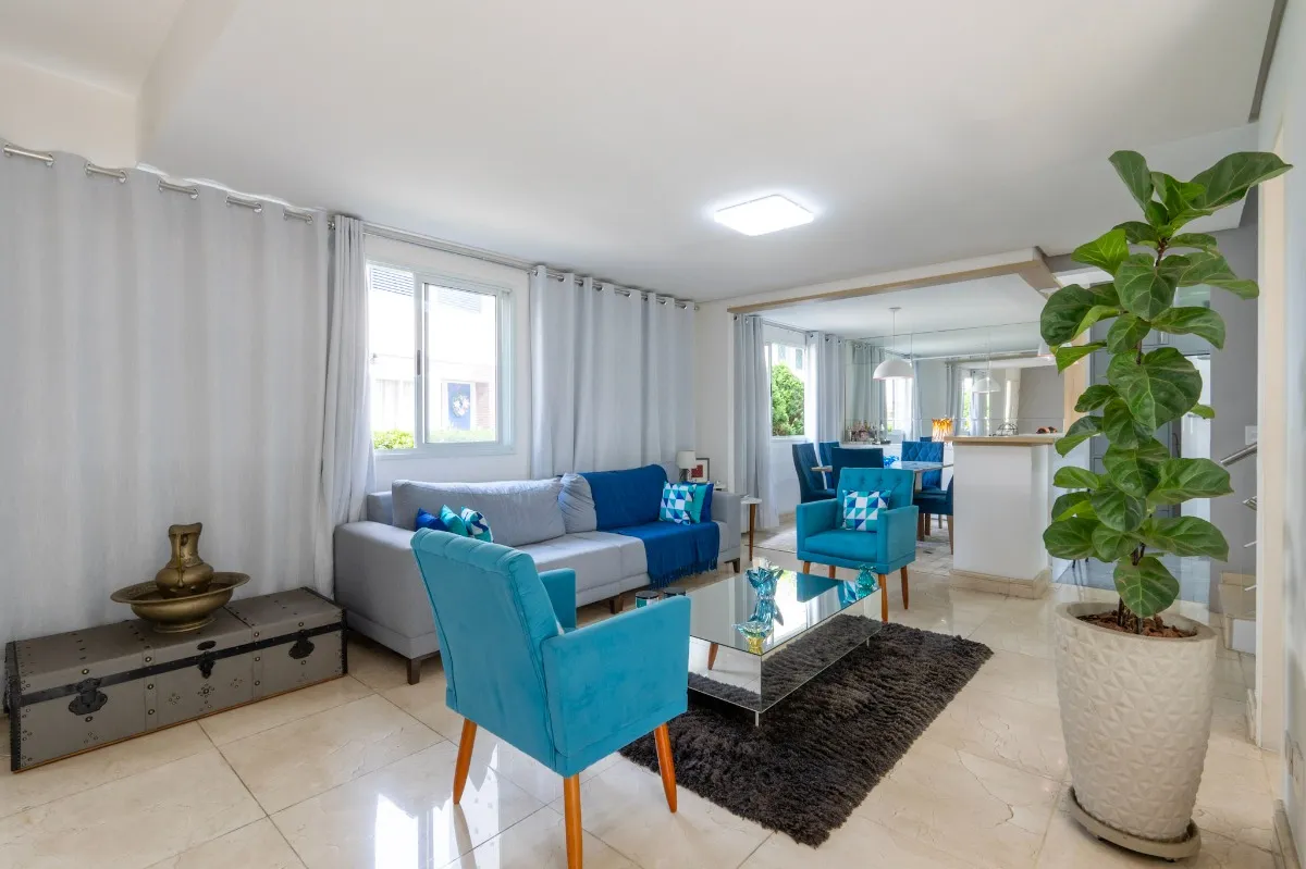 Casa no condomínio New England Condominium para venda e locação com 4 quartos, sendo 2 suítes, 292m²