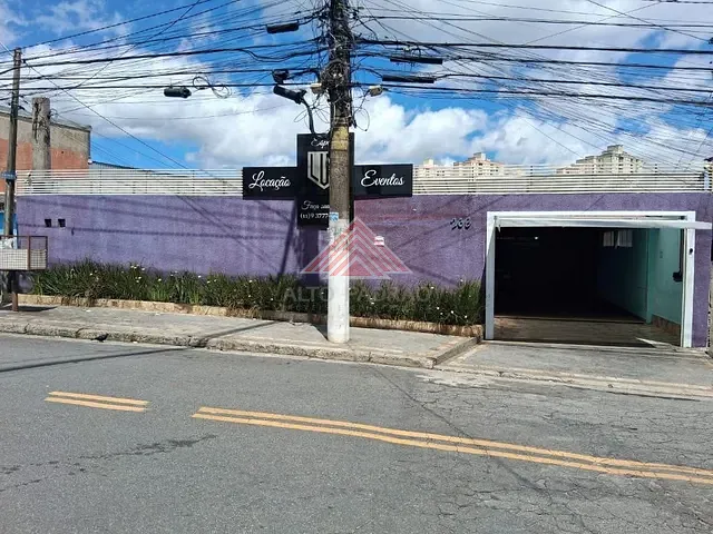 Casa com 679m² 5 quartos e 6 banheiros, à venda, no bairro Vila Falchi em Mauá
