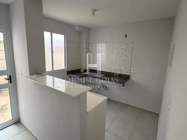 Apartamento 2 quartos e 1 banheiro, à venda, no bairro Vila Mutirão II em Goiânia