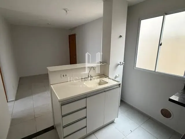 Apartamento 2 quartos e 1 banheiro, à venda, no bairro Vila Mutirão II em Goiânia