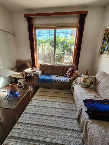 Casa com 455m² 3 quartos e 2 banheiros, à venda, no bairro Areal em Pelotas