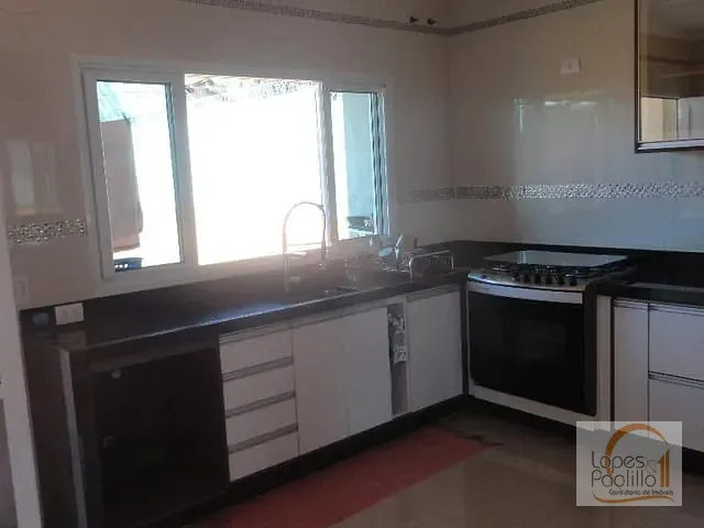 Casa com 1100m² 3 quartos e 3 banheiros, à venda, no bairro Jardim Estância Brasil em Atibaia