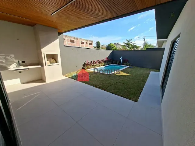 Casa com 300m² 3 quartos e 3 banheiros, à venda, no bairro JARDIM JARAGUA em Taubaté