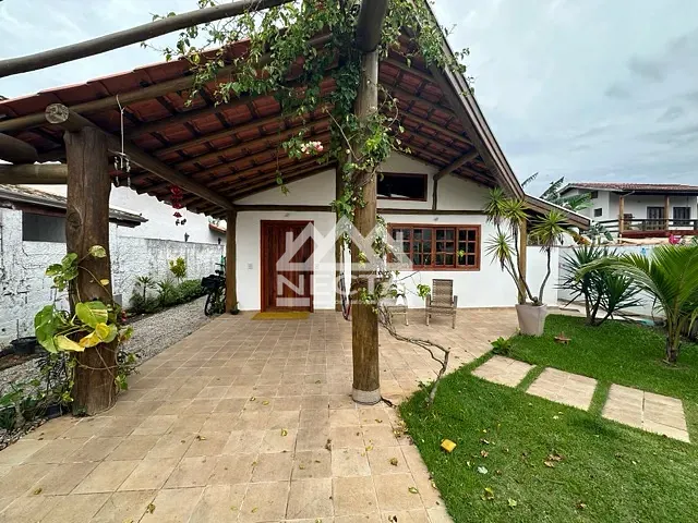 Casa com 360m² 3 quartos e 2 banheiros, à venda, no bairro Capricórnio em Caraguatatuba