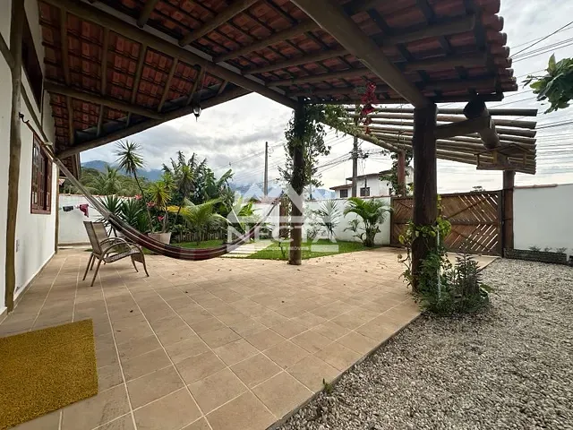 Casa com 360m² 3 quartos e 2 banheiros, à venda, no bairro Capricórnio em Caraguatatuba