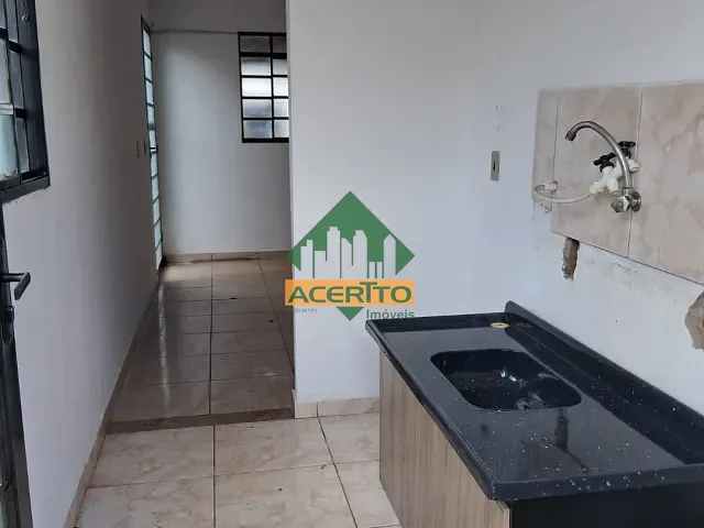 Casa 2 quartos e 1 banheiro, à venda, no bairro Porto Real I em Araçatuba