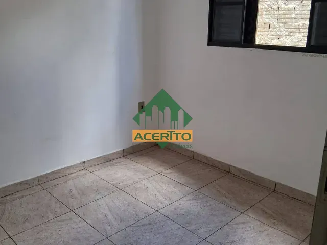 Casa 2 quartos e 1 banheiro, à venda, no bairro Porto Real I em Araçatuba