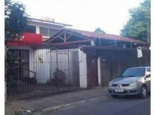 Casa 3 quartos e 5 banheiros, à venda, no bairro Casa Amarela em Recife