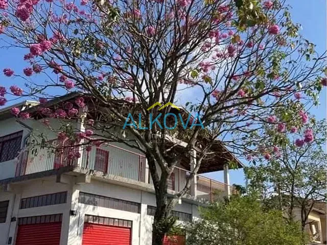 Casa com 500m² 3 quartos e 2 banheiros, à venda, no bairro Jardim Santa Inês em São José dos Campos