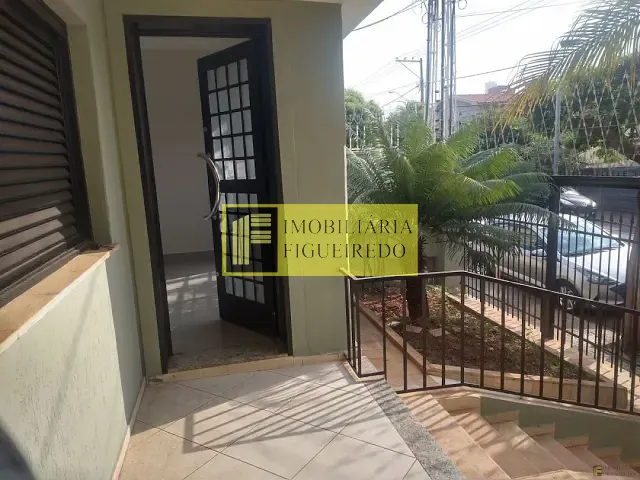 Casa com 170m² 3 quartos e 6 banheiros, para alugar, no bairro Vila Bom Jesus em São José do Rio Preto