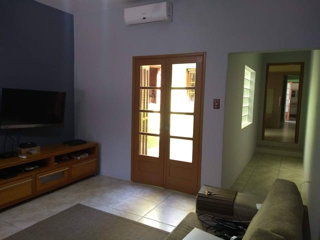 Casa com 207m² 3 quartos e 2 banheiros, à venda, no bairro Centro em Pelotas