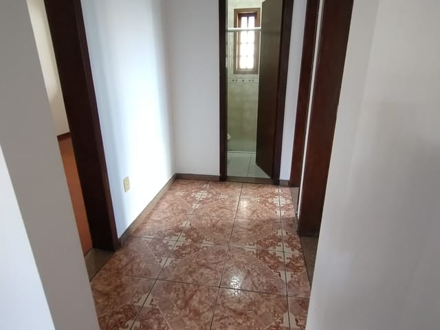 Casa 3 quartos e 2 banheiros, para alugar, no bairro Eldorado em Contagem