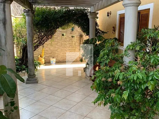 Casa com 180m² 4 quartos e 2 banheiros, à venda, no bairro Jardim Danúbio em Jundiaí