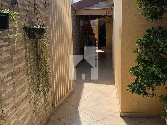 Casa com 180m² 4 quartos e 2 banheiros, à venda, no bairro Jardim Danúbio em Jundiaí