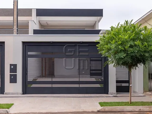 Casa com 210m² 3 quartos e 3 banheiros, à venda, no bairro Dom Pedro em Londrina