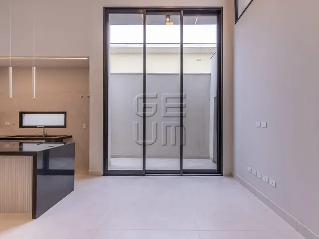 Casa com 210m² 3 quartos e 3 banheiros, à venda, no bairro Dom Pedro em Londrina