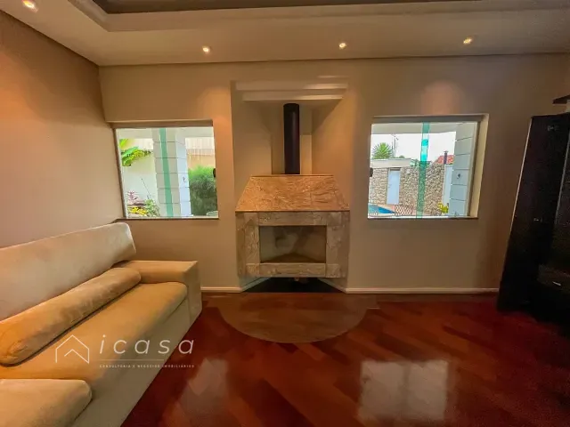 Casa com 392m² 5 quartos e 5 banheiros, à venda, no bairro Esplanada Independência em Taubaté