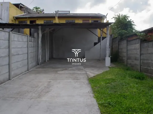 Casa com 300m² 2 quartos e 1 banheiro, para alugar, no bairro Boa Vista em Curitiba