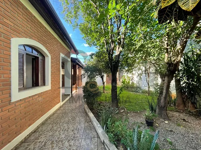 Casa com 300m² 3 quartos e 2 banheiros, à venda, no bairro Planalto em Jaguariúna