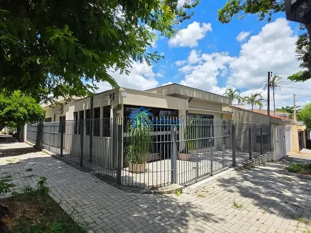 Casa com 264m², para alugar, no bairro Vila Sfeir em Indaiatuba