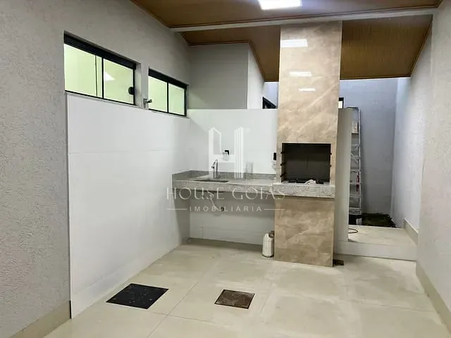 Casa com 223m² 3 quartos e 3 banheiros, à venda, no bairro Garavelo Residencial Park em Aparecida de Goiânia
