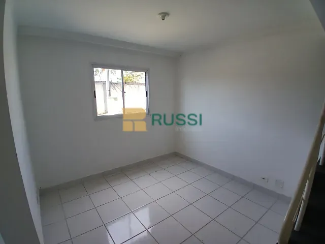 Casa 2 quartos e 2 banheiros, à venda, no bairro Monte Castelo em São José dos Campos