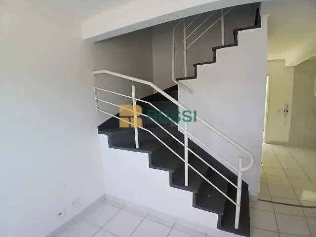 Casa 2 quartos e 2 banheiros, à venda, no bairro Monte Castelo em São José dos Campos