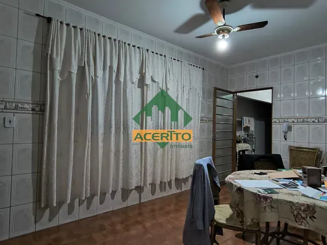 Casa 3 quartos e 3 banheiros, à venda, no bairro Jardim Paulista em Araçatuba