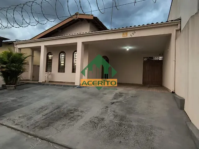 Casa 3 quartos e 3 banheiros, à venda, no bairro Jardim Paulista em Araçatuba