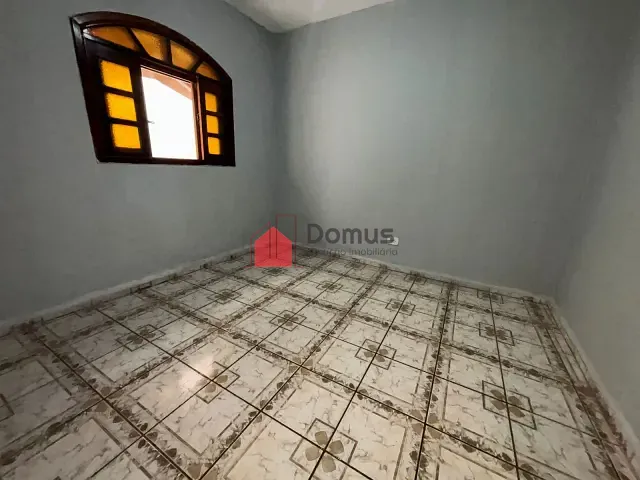 Casa 5 quartos e 2 banheiros, à venda, no bairro Residencial Pasin em Pindamonhangaba
