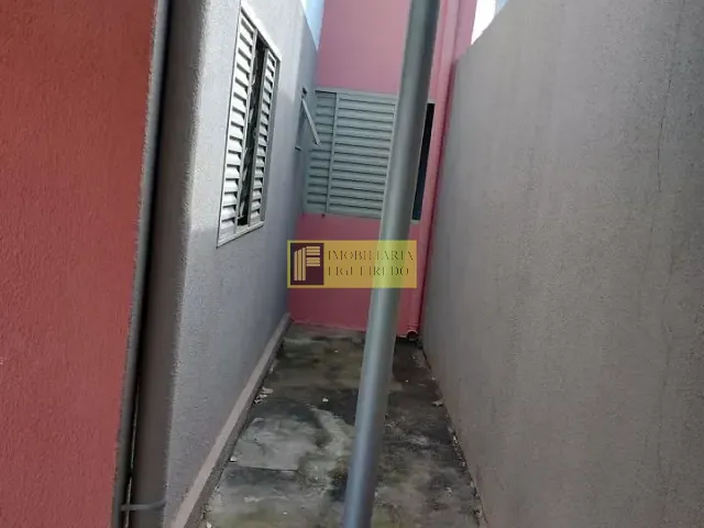 Casa com 120m² 3 quartos e 2 banheiros, para alugar, no bairro Residencial Nato Vetorasso em São José do Rio Preto