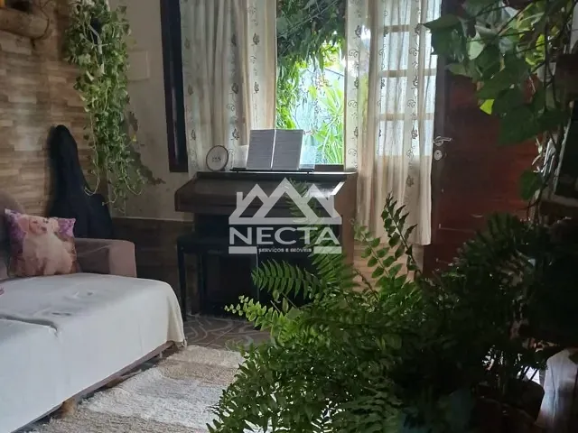 Casa com 250m² 2 quartos e 1 banheiro, à venda, no bairro Balneário dos Golfinhos em Caraguatatuba