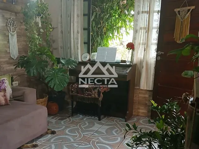 Casa com 250m² 2 quartos e 1 banheiro, à venda, no bairro Balneário dos Golfinhos em Caraguatatuba